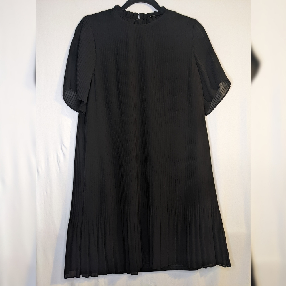 Simple Pleated Black Mini Dress